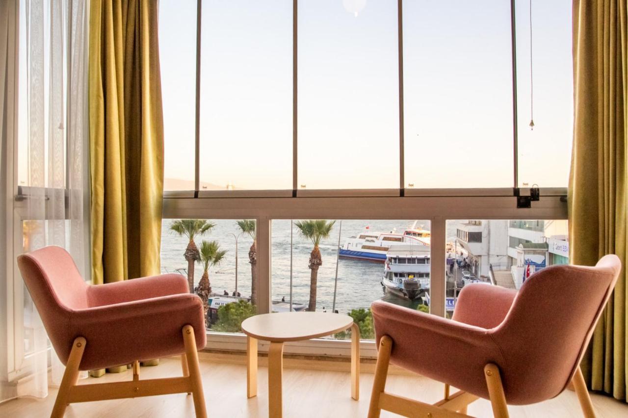 Flat With Sea View Near Karsiyaka Coast Esmirna Exterior foto